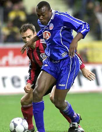 因在场上与 因在场上与